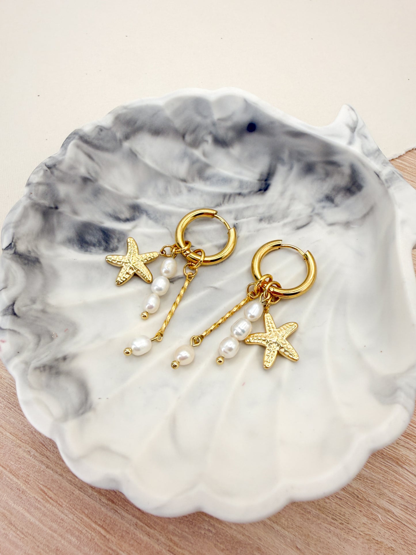 Starfish and Pearls Charmed Huggies